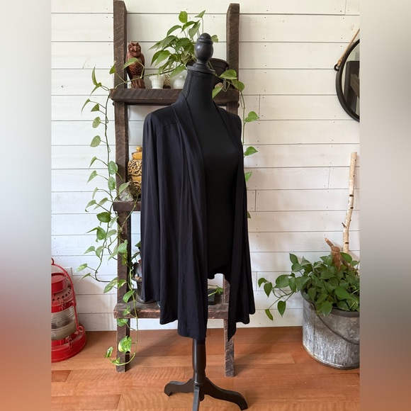 Alfani: Elegant Black Draped Open Front Cardigan - Picture 16 of 17